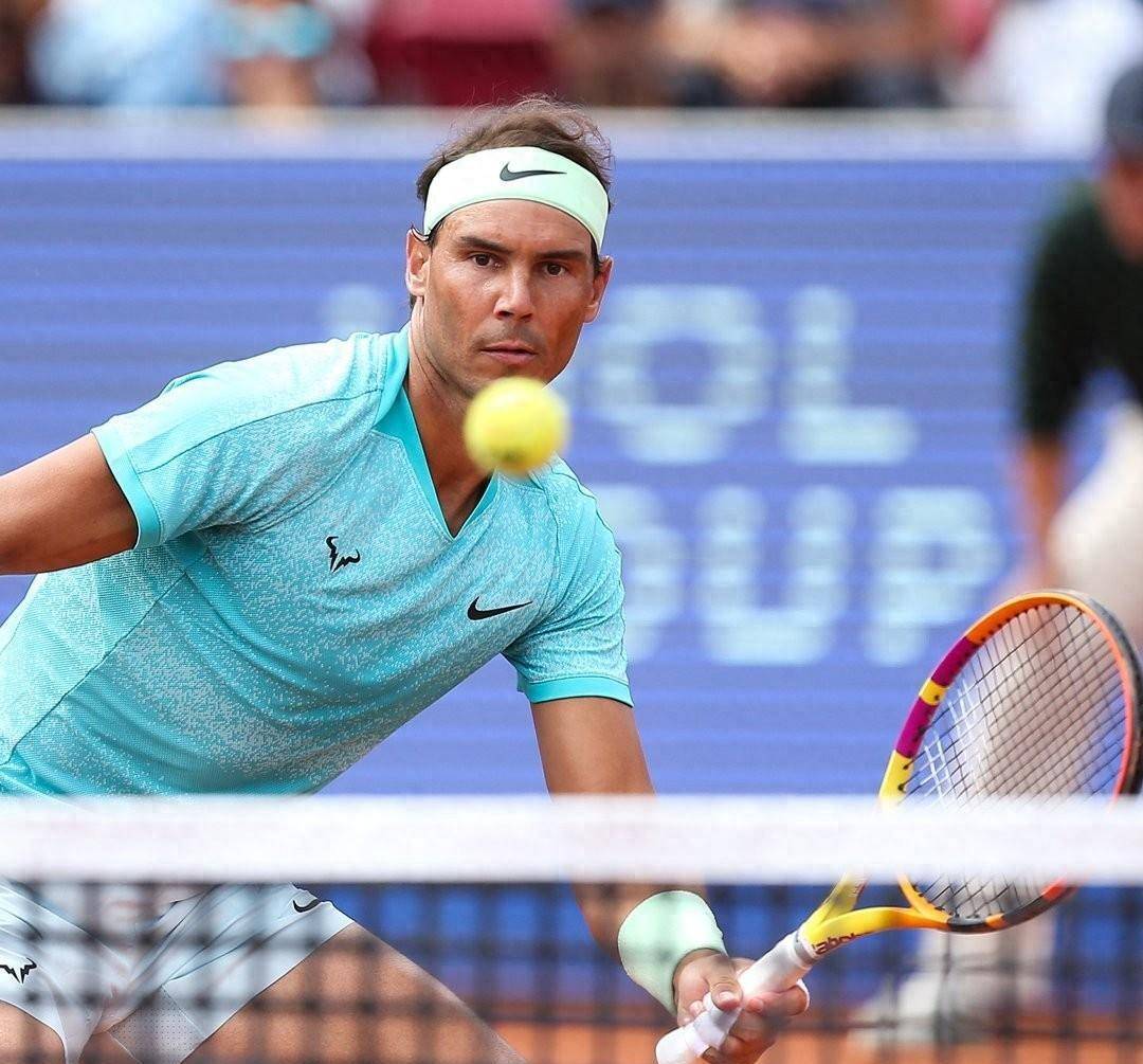 纳达尔迎来十赛季出色发挥，MAD观众热烈欢呼！